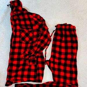 💕 5 items for $15 💕 Hanes plaid pjs